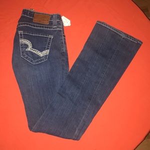 Size 26L Low Rise Big Star Jeans in style Remy